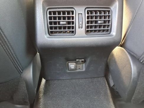 Certified 2025 Toyota Camry SE FWD image 14