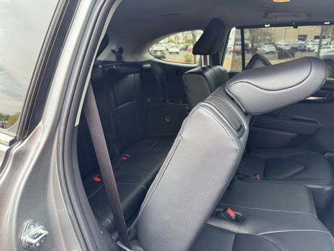 Certified 2025 Toyota Highlander XLE AWD/4WD image 27