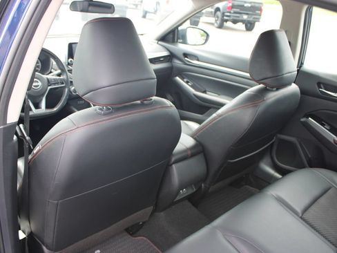 Used 2024 Nissan Altima 2.5 SR FWD image 26