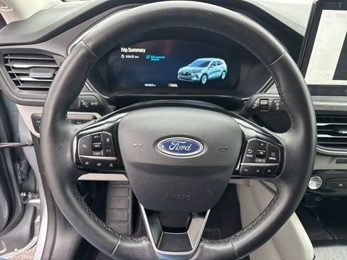 Used 2023 Ford Escape Platinum image 15