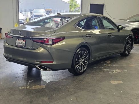 Used 2024 Lexus ES 350 w/ Premium Package FWD image 4