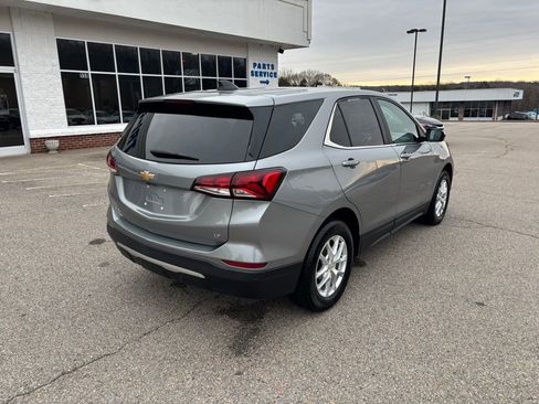 Used 2024 Chevrolet Equinox LT FWD image 8
