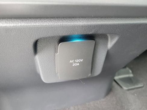 New 2025 Ford F150 Lightning Lariat image 39