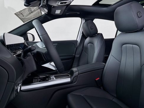 New 2026 Mercedes-Benz GLA 250 image 16