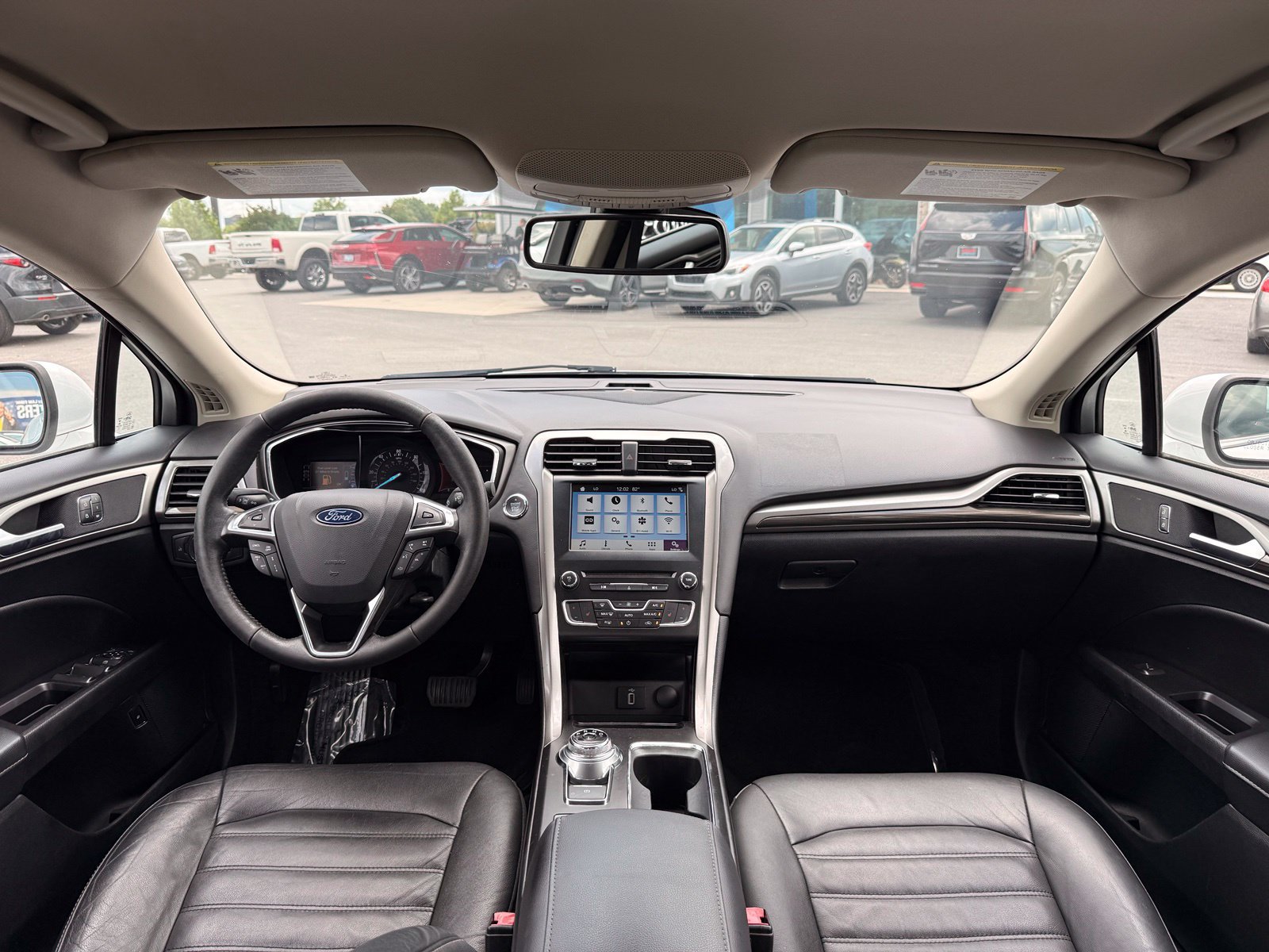 Used 2018 Ford Fusion SE w/ Equipment Group 602A FWD image 24