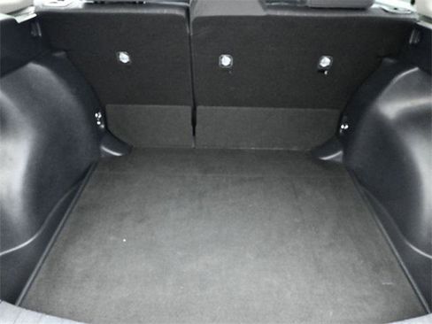 Certified 2024 Toyota Corolla Cross LE image 29