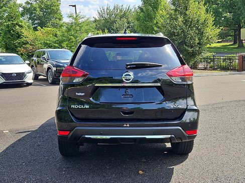Certified 2019 Nissan Rogue SV w/ Premium Package AWD/4WD image 5