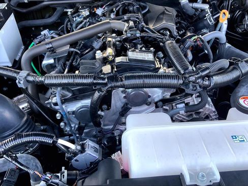 Certified 2026 Toyota Tacoma Limited AWD/4WD image 33