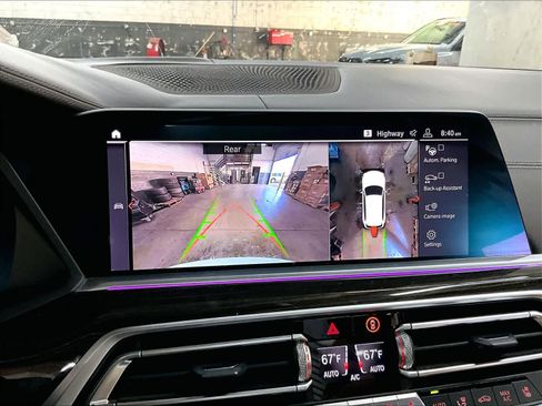 Used 2019 BMW X5 xDrive50i w/ M Sport Package image 23