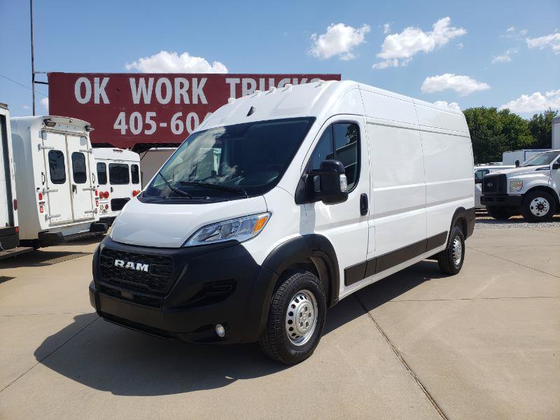 Used 2025 RAM ProMaster 2500 w/ Convenience Group FWD image 3