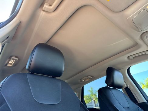 Used 2016 Ford Edge Titanium w/ Equipment Group 302A image 9