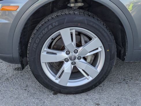 Used 2018 Audi Q5 2.0T Premium Plus w/ Premium Plus Package image 13