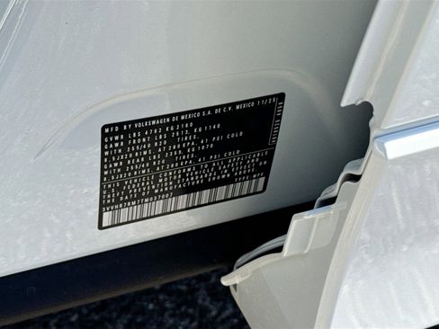 New 2026 Volkswagen Tiguan SE R-Line FWD image 43