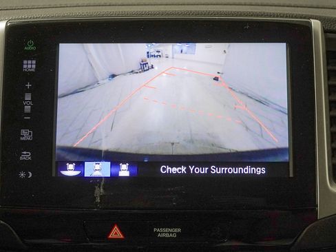 Used 2016 Honda Pilot Touring image 34