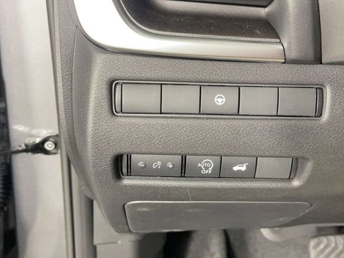 New 2025 Nissan Rogue SV image 28