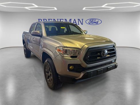 Used 2020 Toyota Tacoma SR AWD/4WD image 3