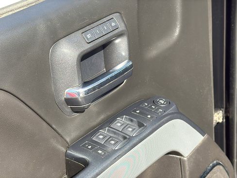 Used 2019 Chevrolet Silverado 2500 LTZ w/ Midnight Edition image 9