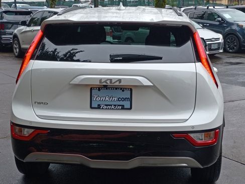 Used 2024 Kia Niro Wind w/ Wind Preserve Package image 5