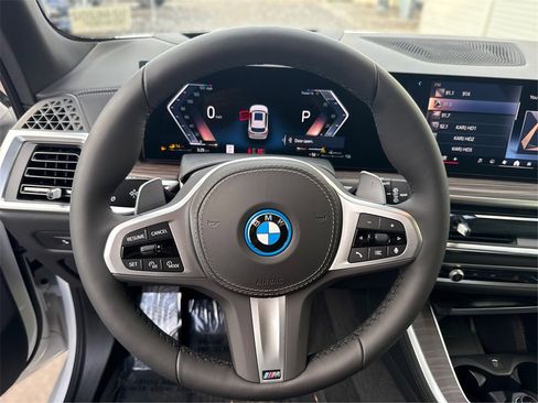 New 2026 BMW X5 xDrive50e w/ M Sport Package image 23