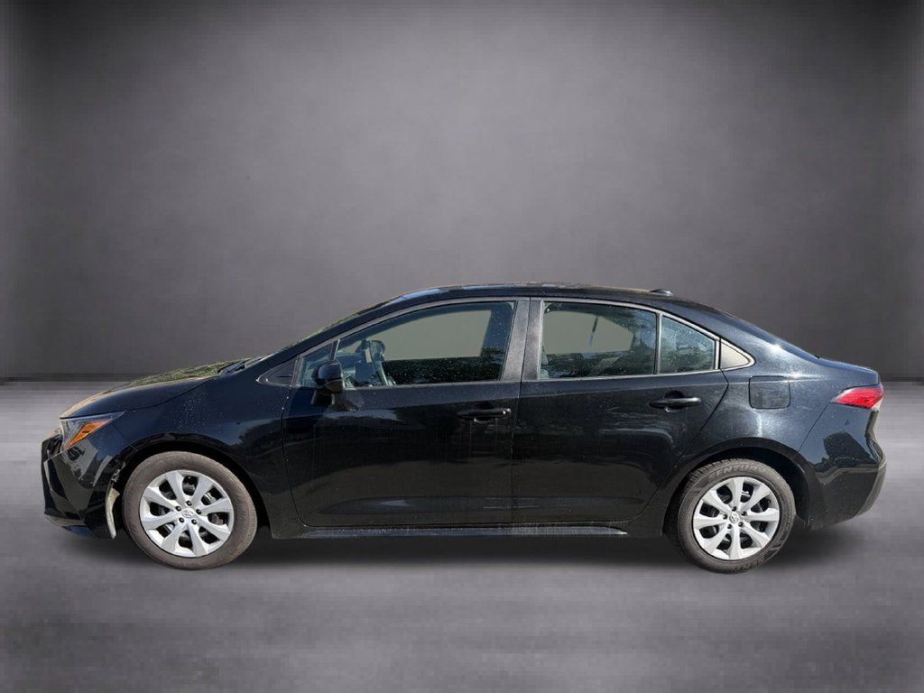 Used 2024 Toyota Corolla LE FWD image 8
