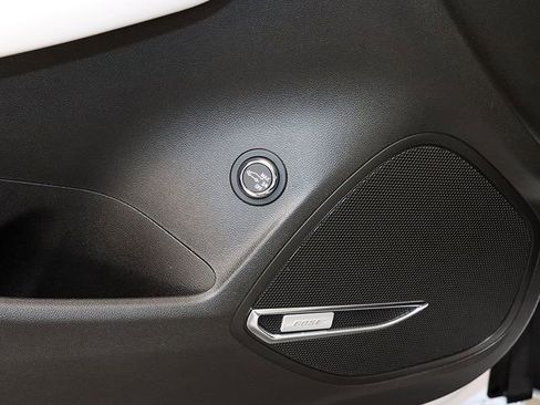 New 2025 Buick Envision Avenir image 25