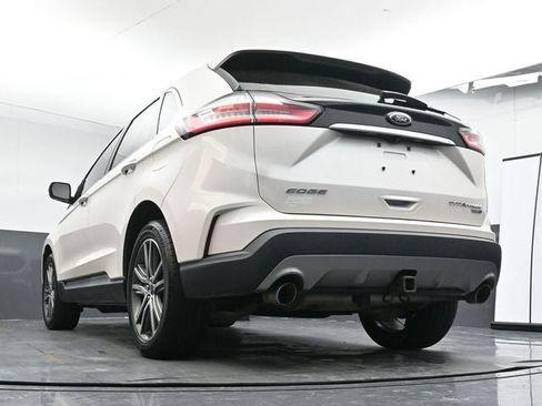 Used 2019 Ford Edge Titanium w/ Cold Weather Package image 25