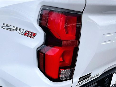 Used 2024 Chevrolet Colorado ZR2 w/ ZR2 Convenience Package III image 31