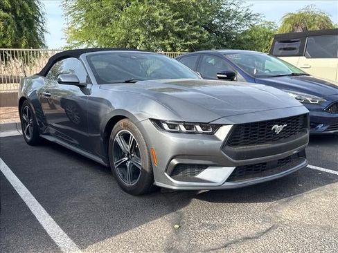 Used 2025 Ford Mustang Premium RWD image 1