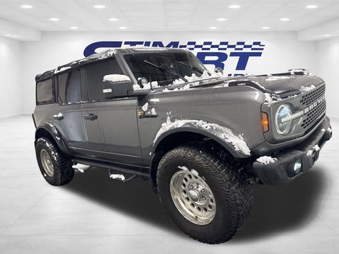 Used 2022 Ford Bronco Badlands w/ Sasquatch Package image 3