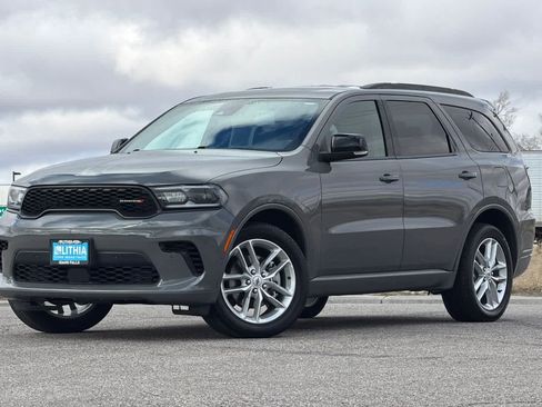 Used 2025 Dodge Durango GT image 1