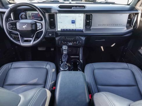 Used 2022 Ford Bronco Outer Banks image 11