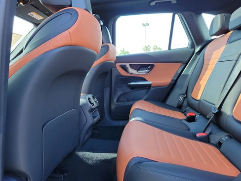 New 2026 Mercedes-Benz GLC 43 AMG GLC 43 AMG image 12