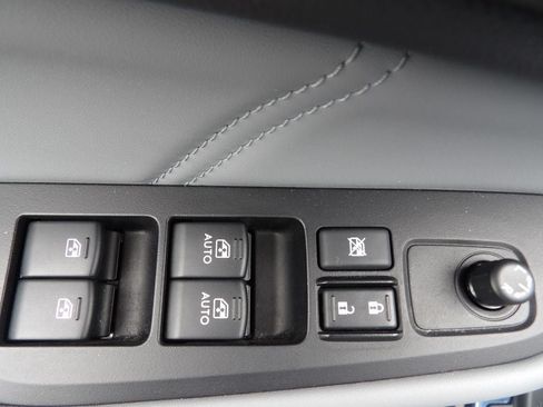 Used 2019 Subaru Outback 2.5i Limited w/ Popular Package #2 AWD/4WD image 12