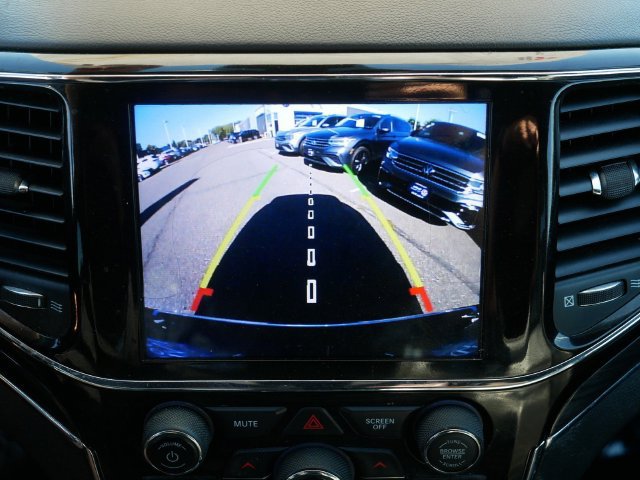 Used 2020 Jeep Grand Cherokee Overland AWD/4WD image 31