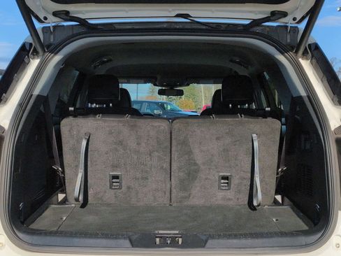 Certified 2023 Ford Explorer XLT w/ Equipment Group 202A image 34