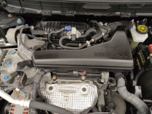 Used 2020 Nissan Rogue SV image 30