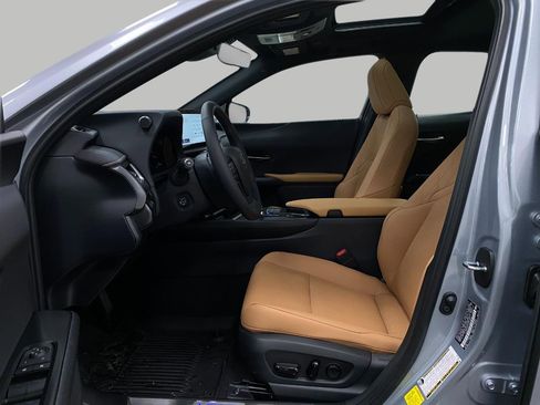 New 2025 Lexus UX 300h AWD image 28