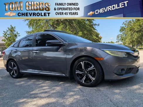 Used 2017 Honda Civic Touring image 1