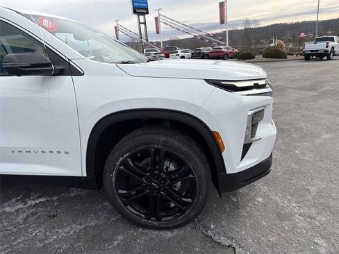 New 2026 Chevrolet Traverse LT w/ Driver Confidence Package image 32