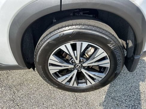 Certified 2023 Nissan Rogue SV w/ SV Premium B Package AWD/4WD image 11