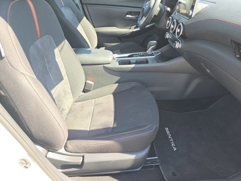 Used 2024 Nissan Sentra SR w/ Trunk Package image 28