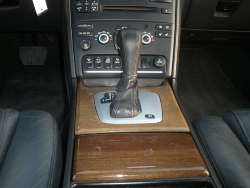 Used 2012 Volvo XC90 3.2 image 38