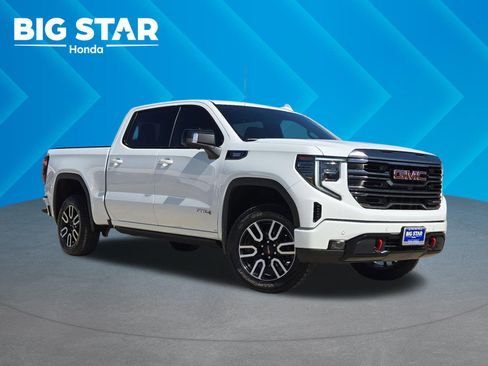 Used 2024 GMC Sierra 1500 AT4 w/ Technology Package image 1