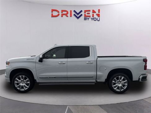 New 2026 Chevrolet Silverado 1500 High Country AWD/4WD image 7