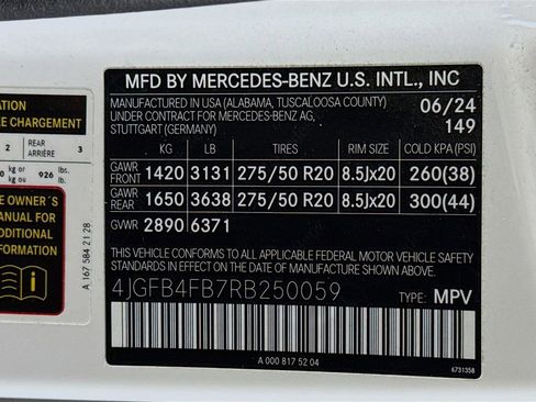 Used 2024 Mercedes-Benz GLE 350 4MATIC w/ Winter Package image 33