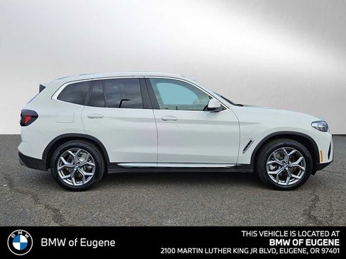 Used 2023 BMW X3 xDrive30i w/ Premium Package image 2