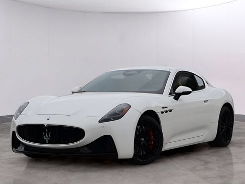Used 2024 Maserati GranTurismo Modena AWD/4WD image 1