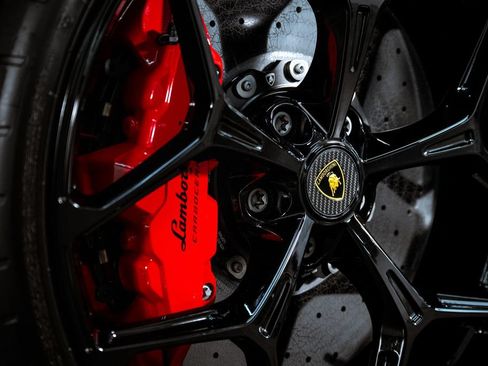 Used 2024 Lamborghini Revuelto AWD/4WD image 50