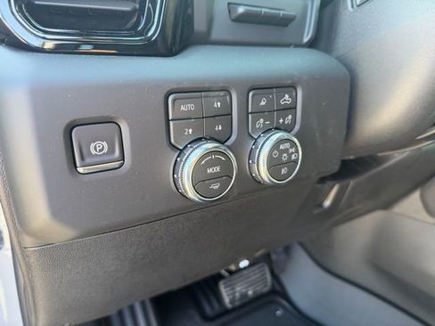 New 2026 GMC Sierra 2500 AT4 image 18