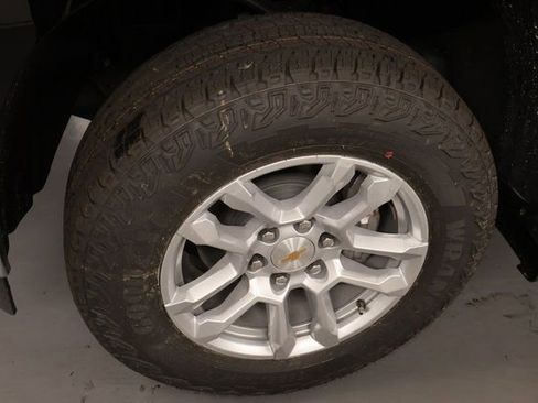 New 2026 Chevrolet Silverado 1500 LT w/ Z71 Off-Road Package AWD/4WD image 7